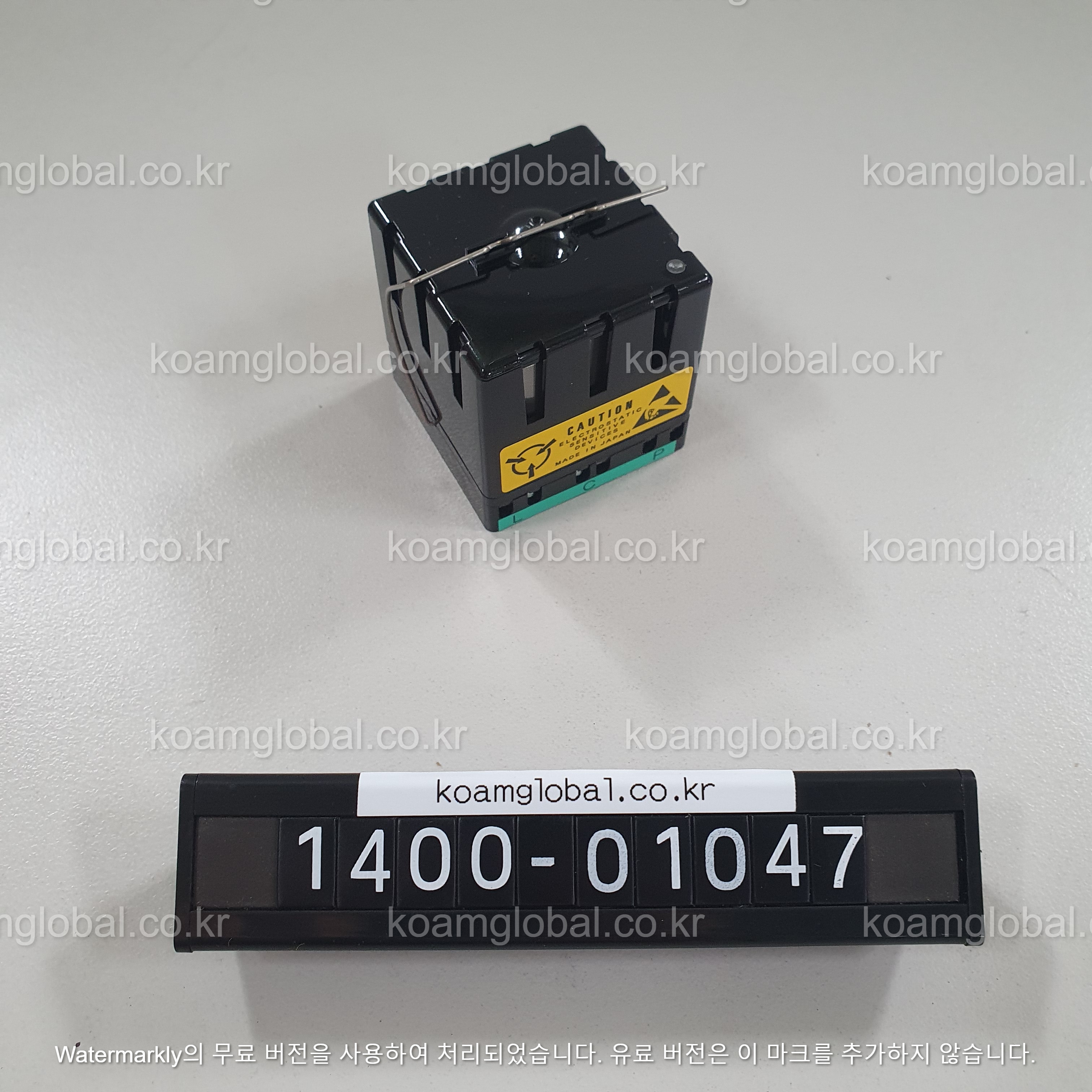 1400-01047